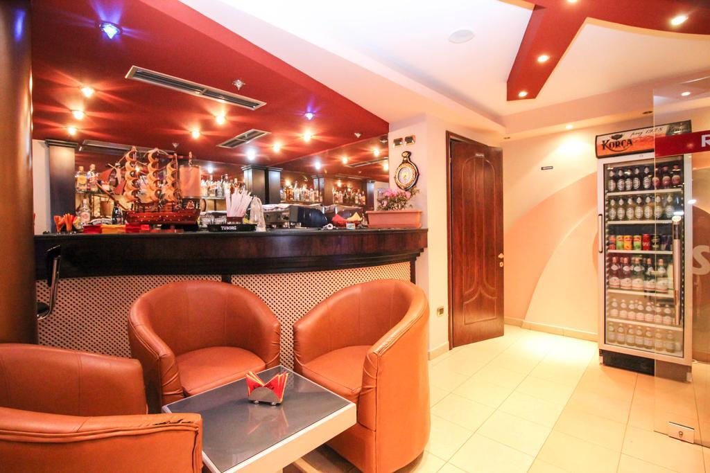 Hotel Smerald Korce Exterior photo